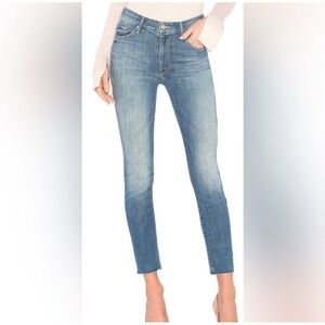 MOTHER Jeans HW Looker Ankle Fray‎ in Jumping Off Swings Size 30 Denim Raw Hem